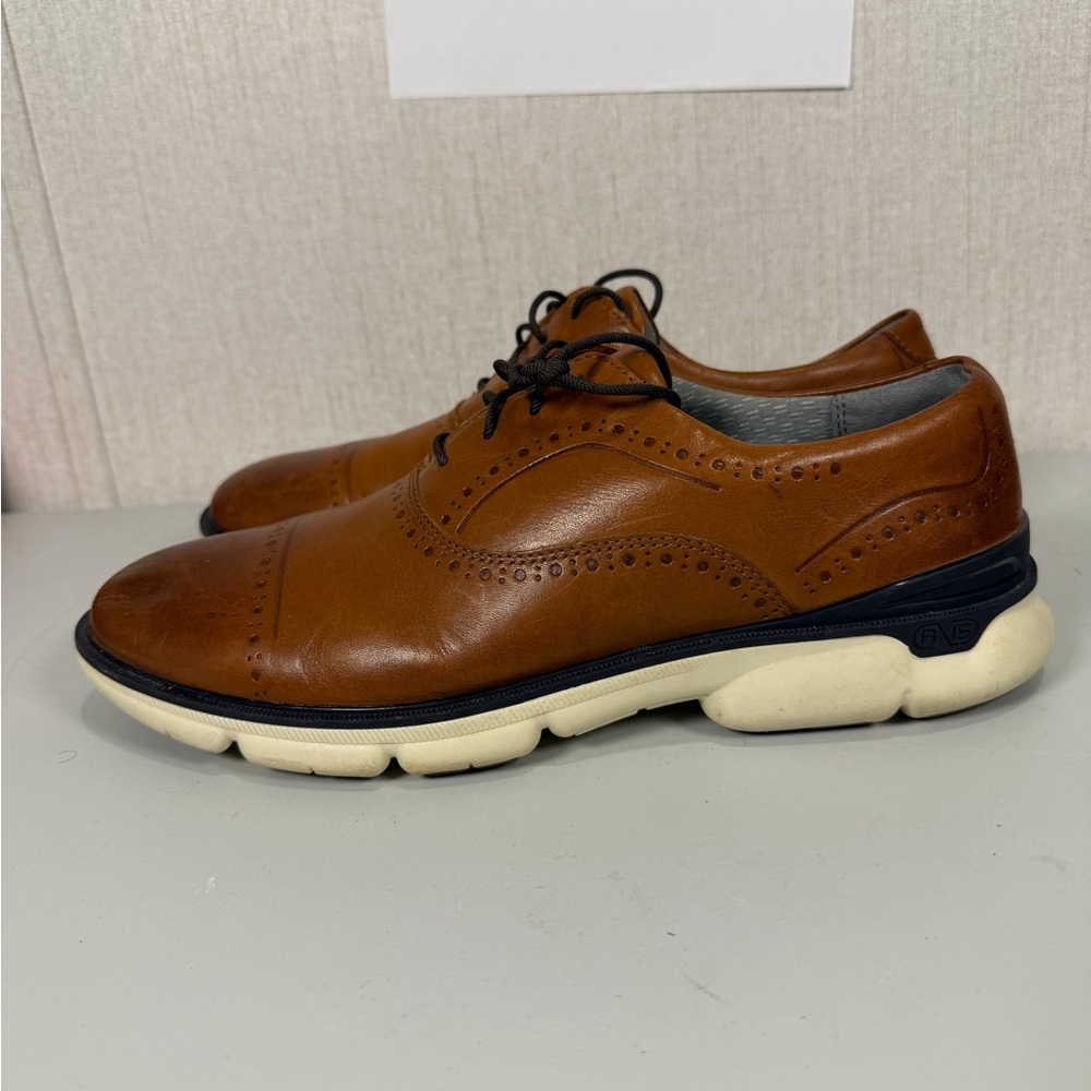 Johnston Murphy Tan Cap Toe Sneakers Waterproof White Soles Mens 8M